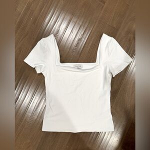 NWOT Aritzia Contour square neck tee
